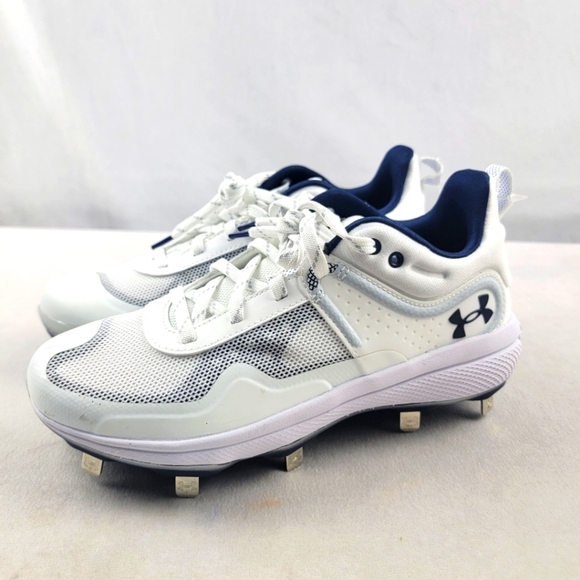 NWOT Under Armour Women's Glyde Mt Softball Shoe size 5.5 - Picture 1 of 6